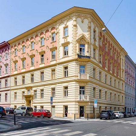 Apartments With The Lions Prága Kültér fotó